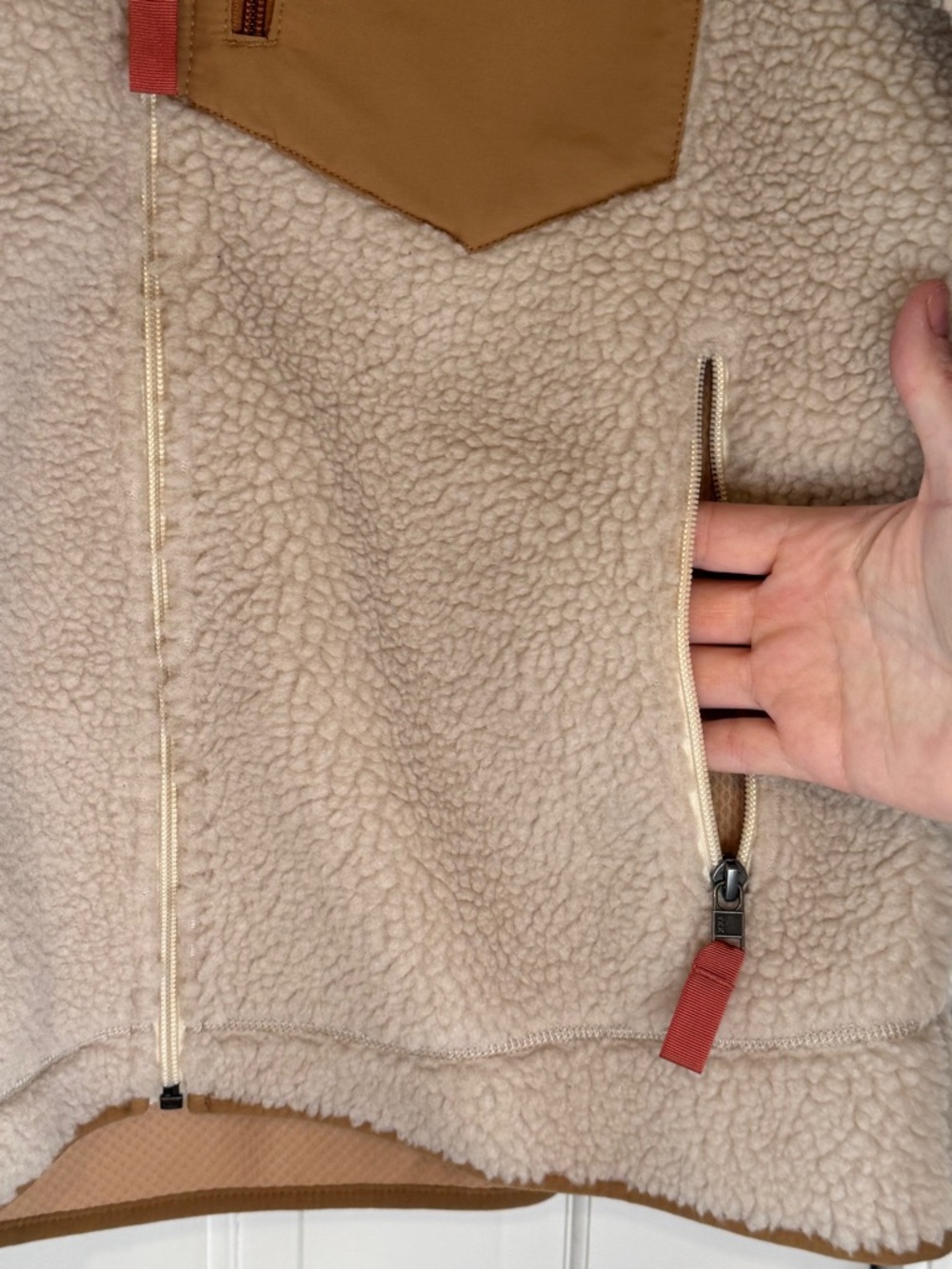 Patagonia Women’s Retro Pile Fleece Jacket - Natural/ Tan Color - Sz L EUC - Picture 3 of 11